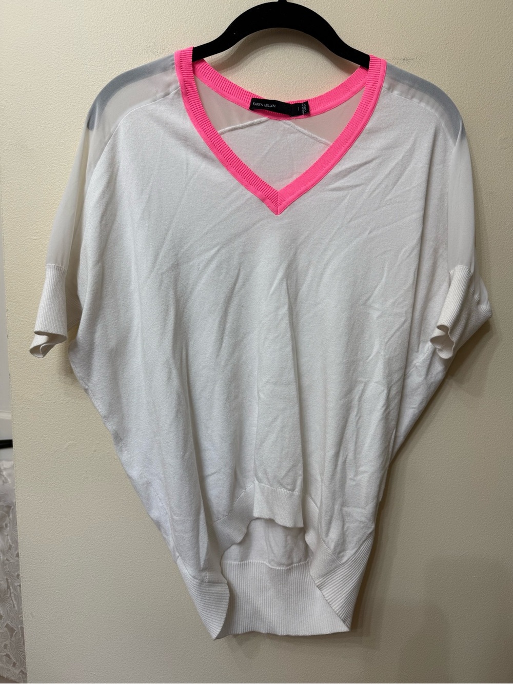 Karen Millen S V‑Neck Top Neon Pink Trim Relaxed Fit Sporty Designer Lightweight